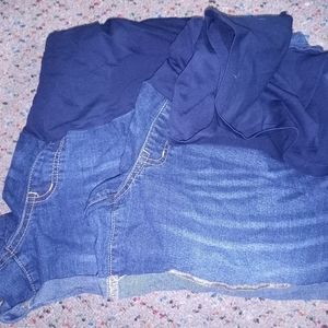 Maternity shorts